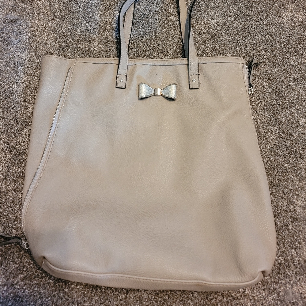 Candies Expandable Tote